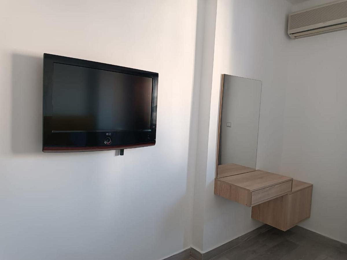 Central Apartment In The Heart Of Tangier Exterior photo